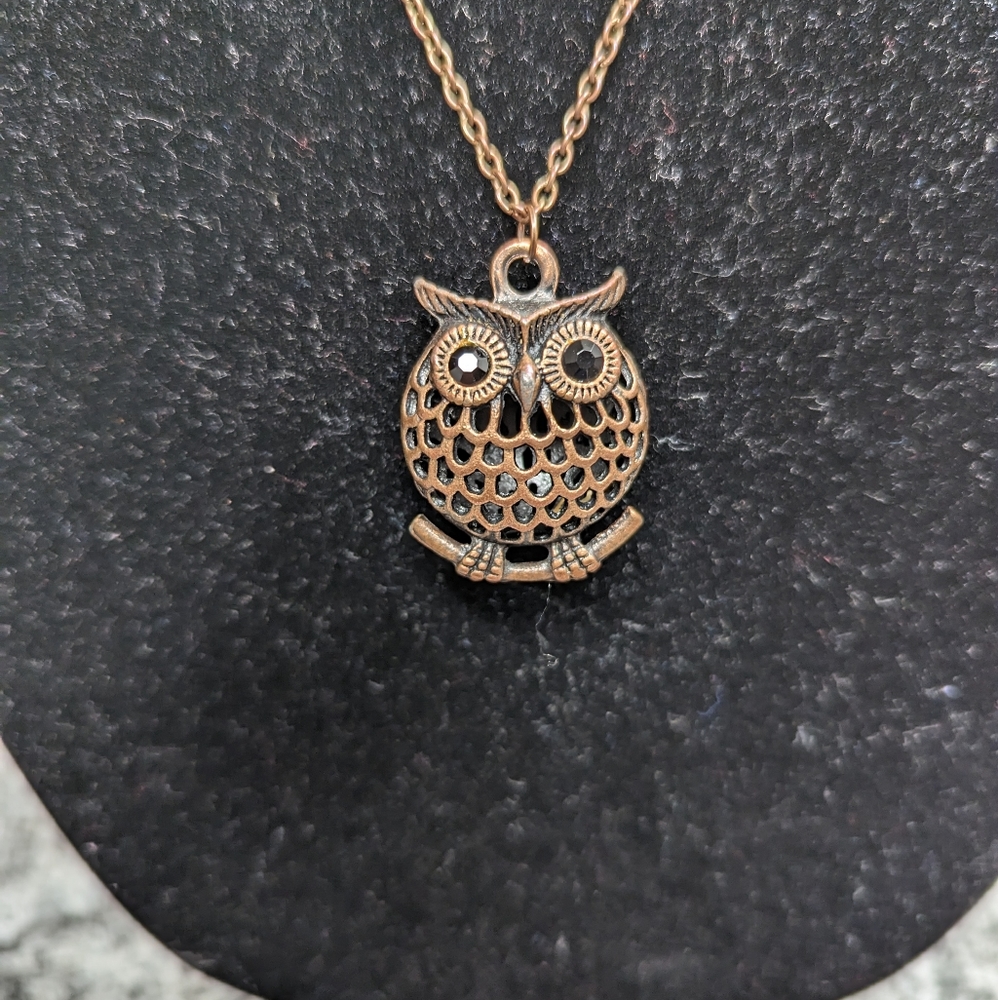 Vintage Bronze Owl Small Pendant Long Chain Necklace - Picture 2 of 5